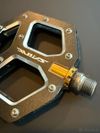 Ploché pedály Shimano Saint PD-M828