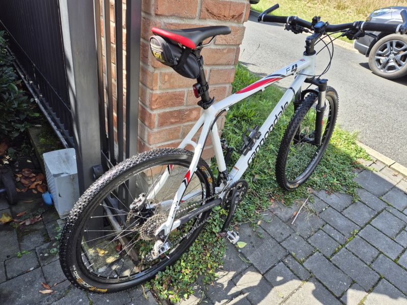 Cannondale F4 Caffeine, výborný stav