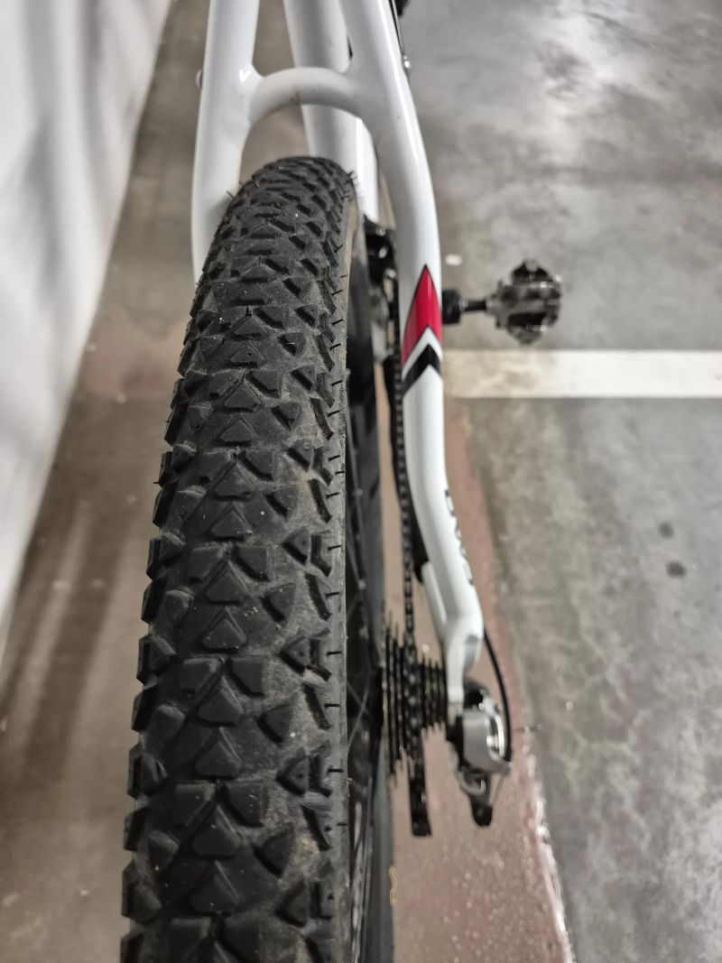 Cannondale F4 Caffeine, výborný stav