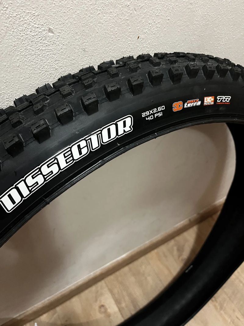 Maxxis Dissector a Assegai 29x2,6
