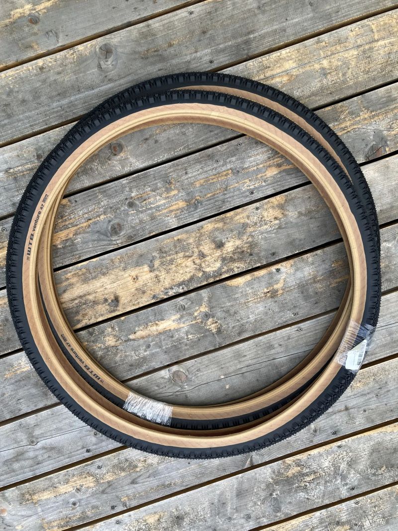 WTB Venture 47-650b