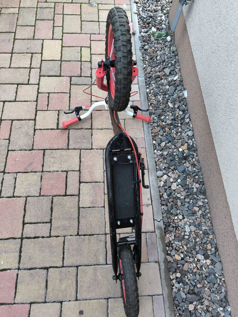 Koloběžka Olpran s nafukovacími koly 12"