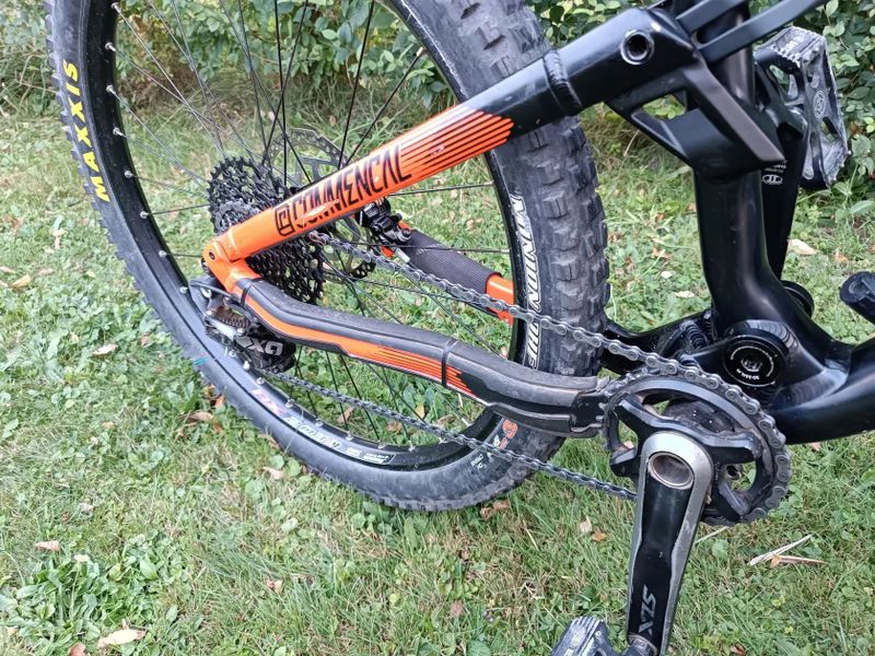 Commencal Meta AM V4 Race