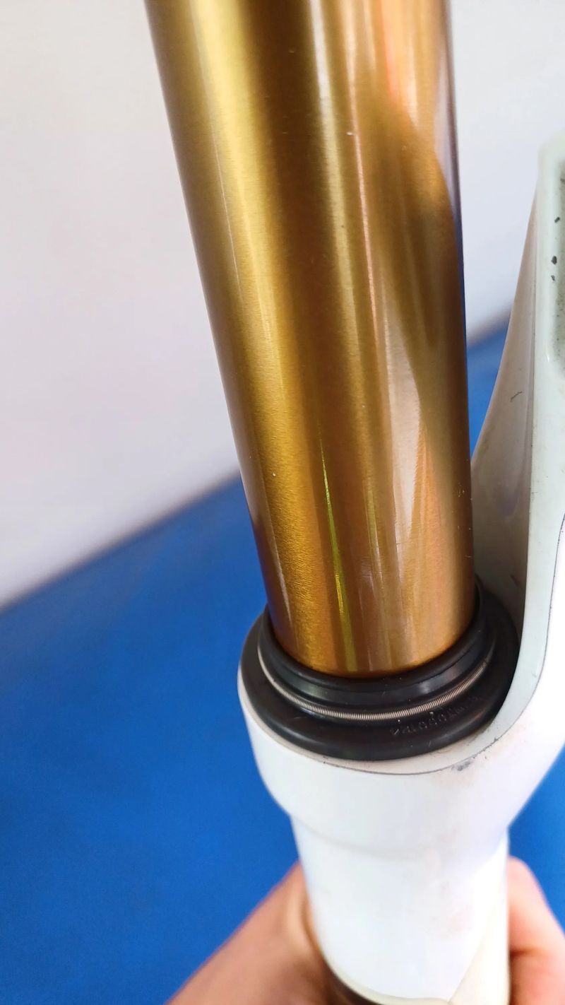 Fox 32 Float FIT RLC Kashima Coat