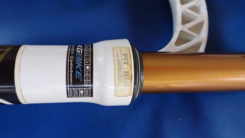 Fox 32 Float FIT RLC Kashima Coat