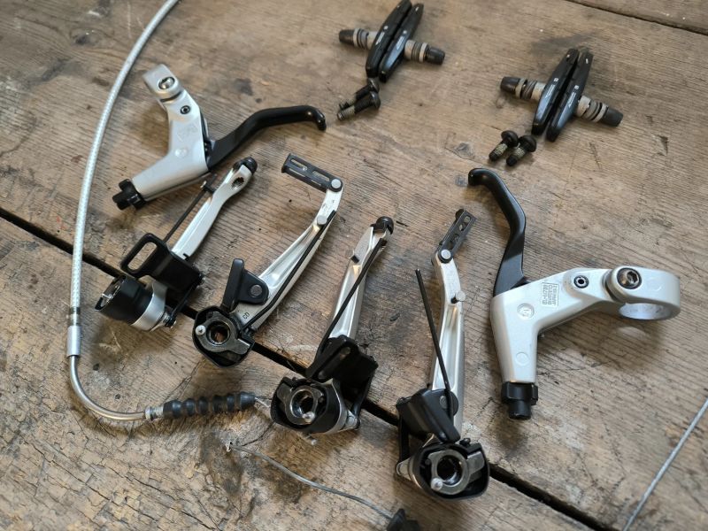 Shimano Deore XT brzdy a páky 