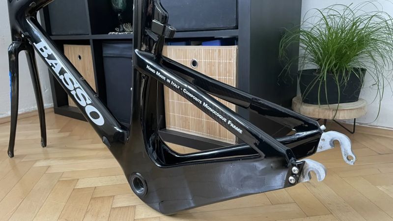 Basso Venta carbon rarita