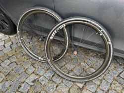 Ultralehká MTB cross country kola EXTRALITE BOOST + AX LIGHTNESS CARBON