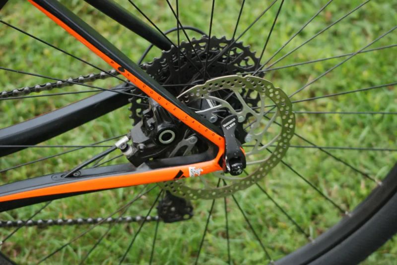 Karbonové kolo Bulls Shimano XT 2x11, Reba