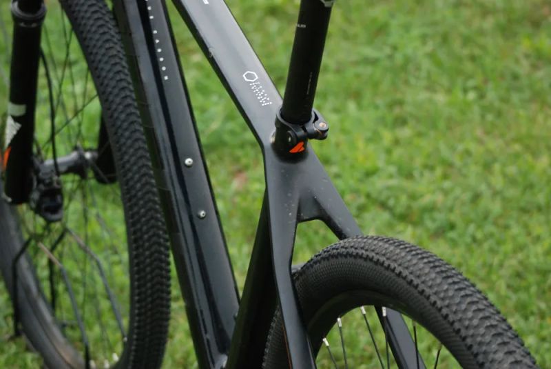 Karbonové kolo Bulls Shimano XT 2x11, Reba