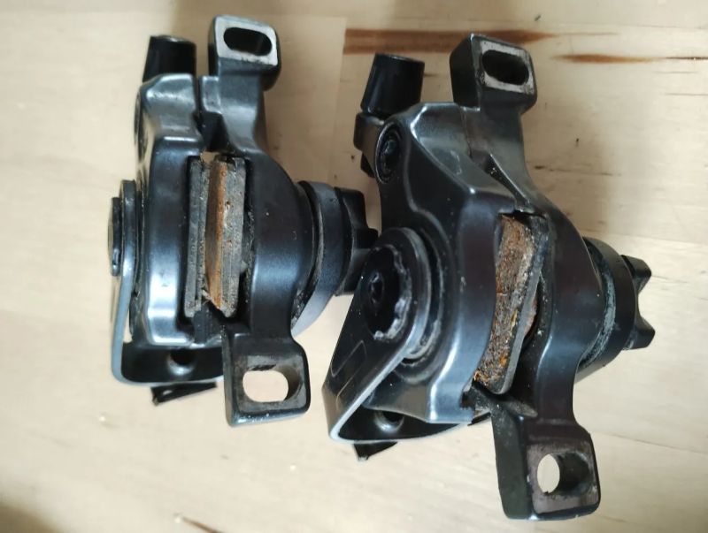 mechanické třmeny Force Dual CX