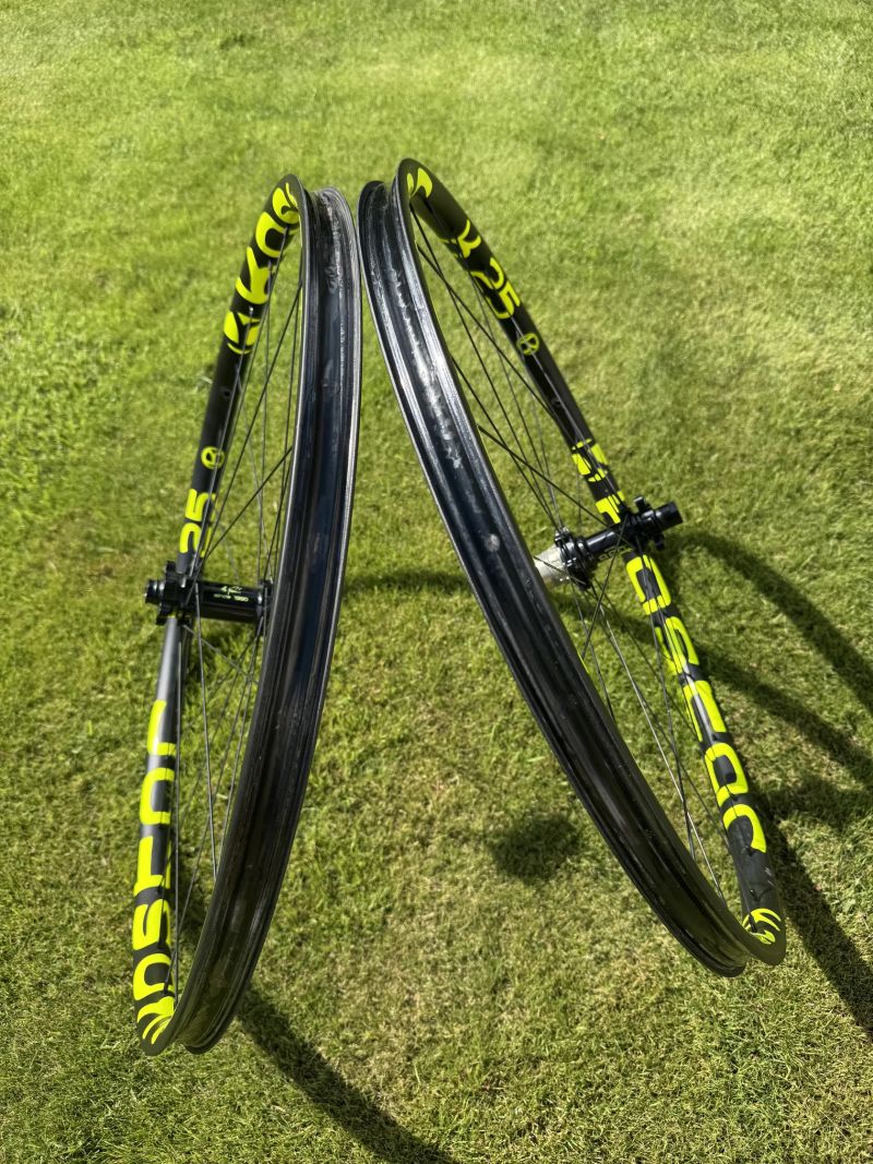 Kastar K25 29" Karbonová MTB kola