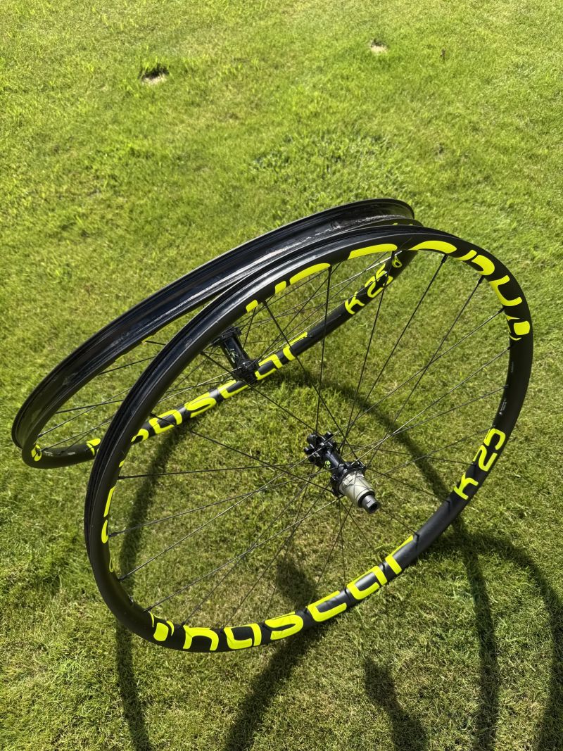 Kastar K25 29" Karbonová MTB kola