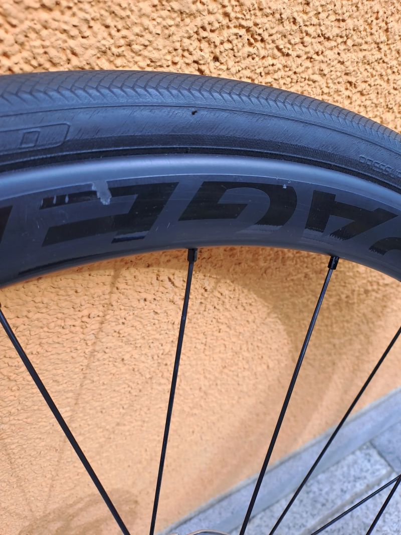 Silniční kolo Bontrager Aeolus Elite 35 TLR pro kotoučové brzdy