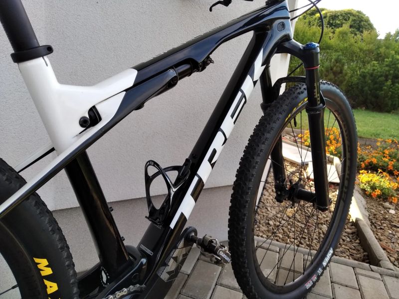 Trek Supercaliber 9.7 karbon rám/karbon kola.Jako NOVÝ!