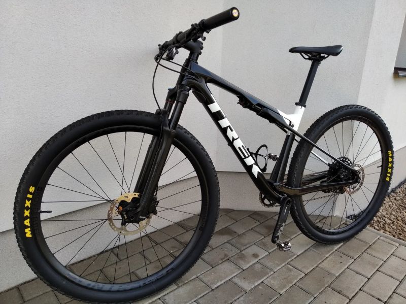 Trek Supercaliber 9.7 karbon rám/karbon kola.Jako NOVÝ!