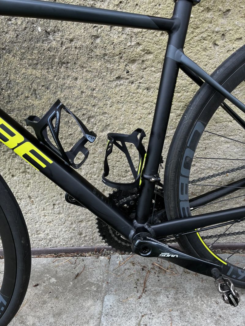 Cube ATTAIN PRO 2021 black ́n ́flashyellow