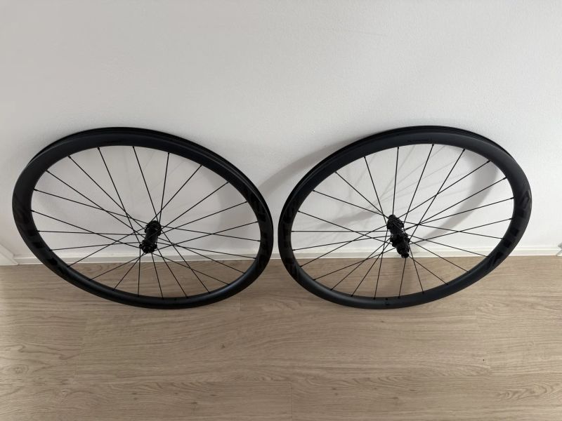 Zapletené karbonová kola Elite Wheels - SLR Gravel - SRAM XD