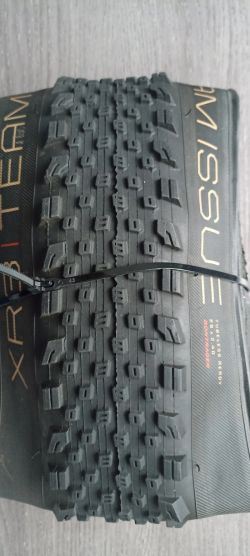 Plášť Bontrager 29x2.4
