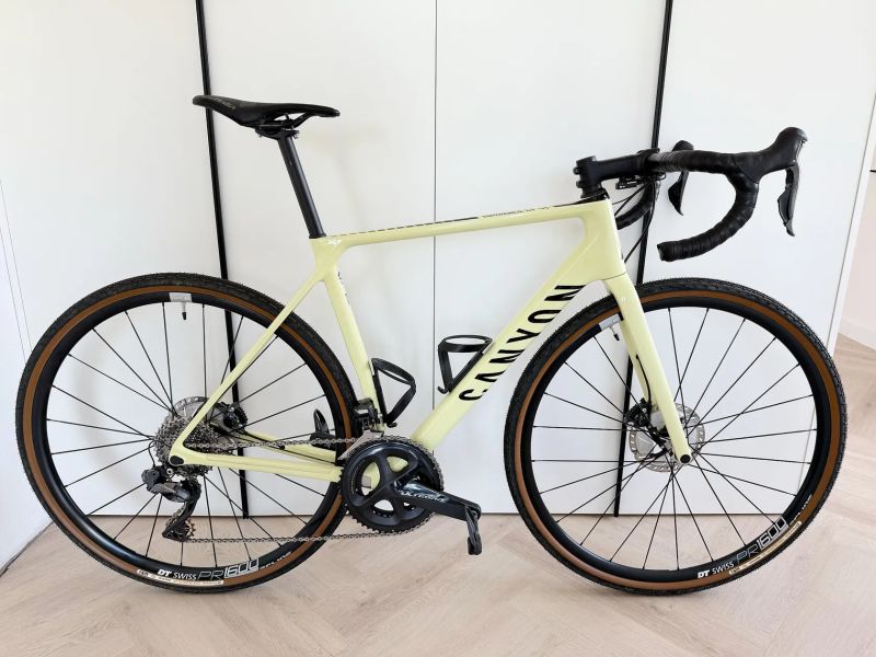 Canyon Endurace CF SL 8 Di2, Veľkosť M 54