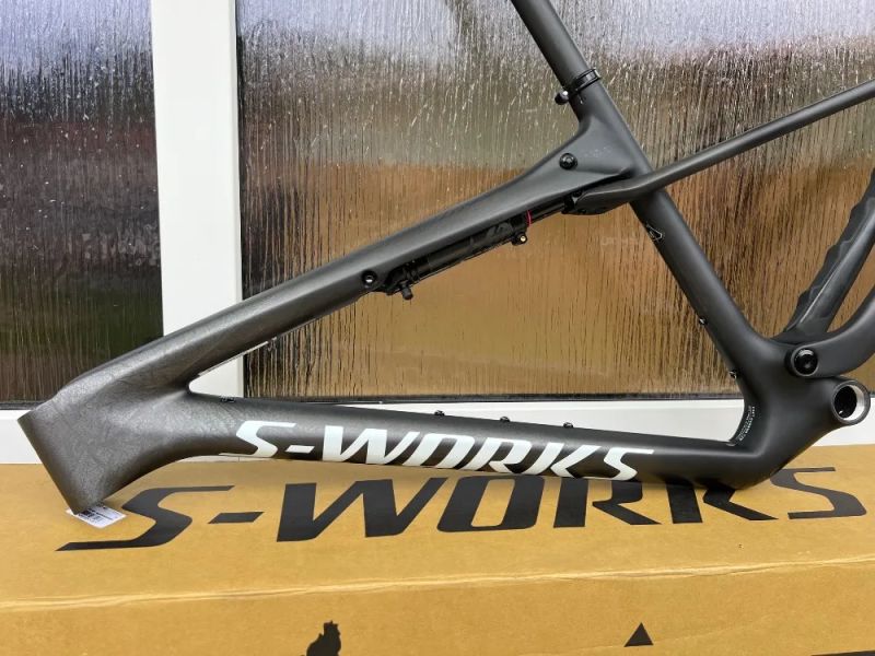 SPECIALIZED S-Works Epic World Cup Satin Smoke Granite / Metallic White Silver