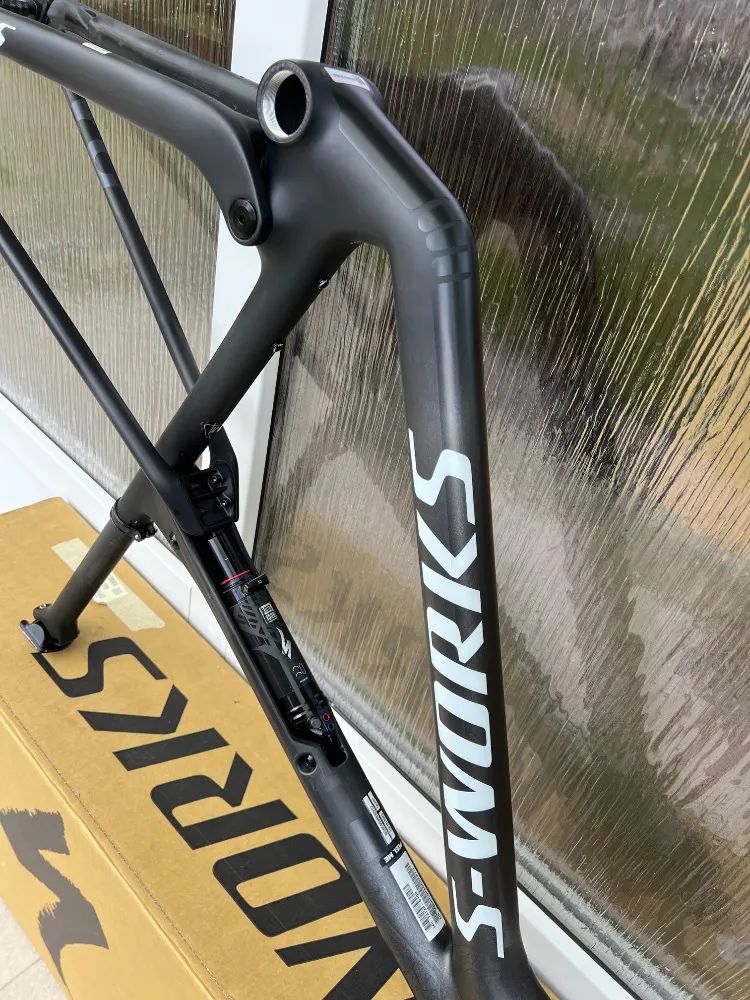 SPECIALIZED S-Works Epic World Cup Satin Smoke Granite / Metallic White Silver