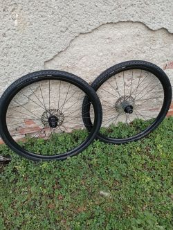Gravel kola Giant SX2 