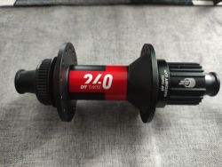 DT Swiss 240 EXP Ořech Microspline 