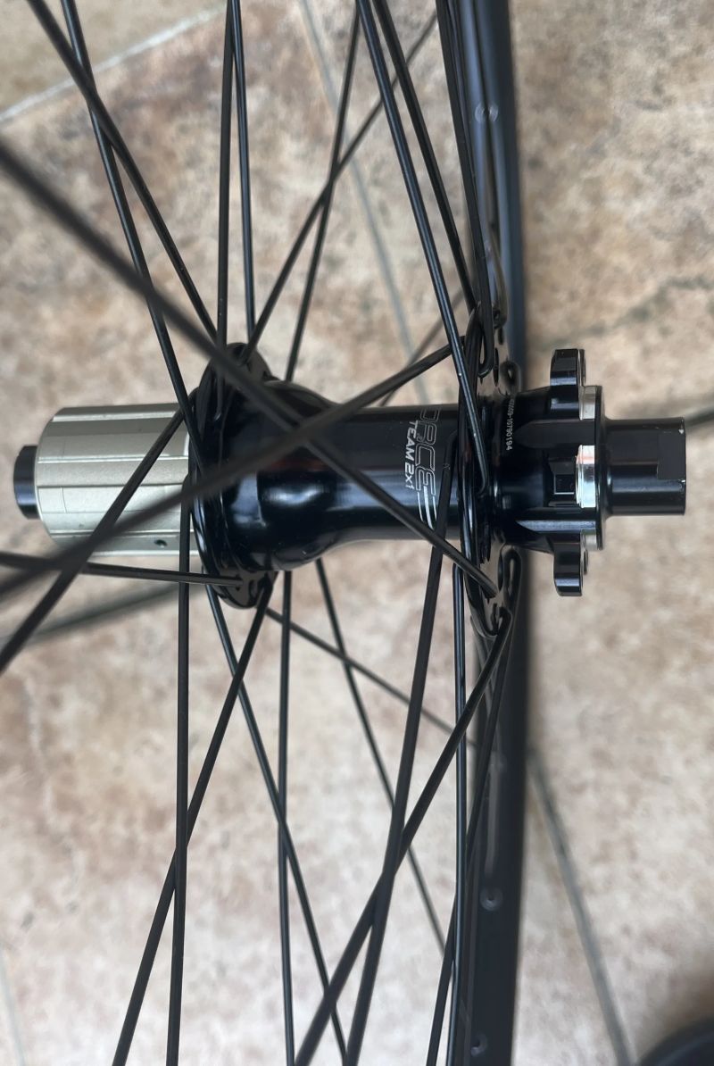 Sada zapletených kol Notubes ZTR Rapid 25, 29", pevná osa (non boost) 