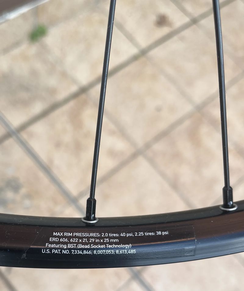 Sada zapletených kol Notubes ZTR Rapid 25, 29", pevná osa (non boost) 