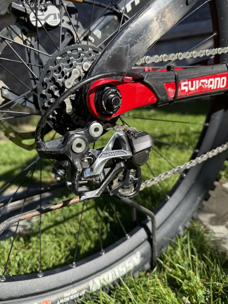 Trek E2 session 9.9 M