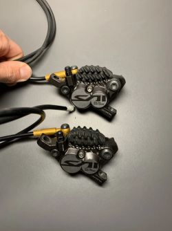 Shimano Saint třmeny