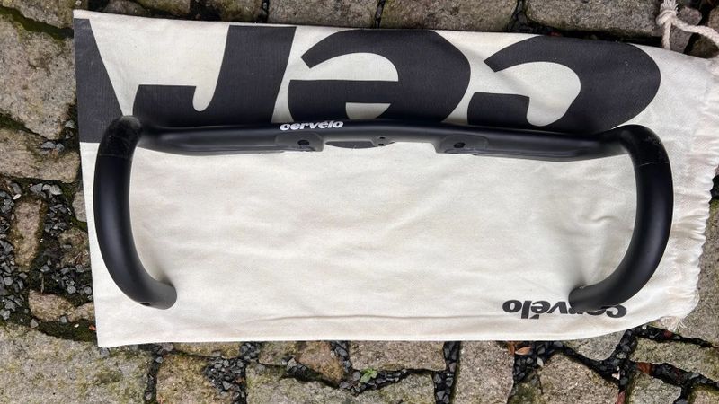 Cervélo S5 řidítka