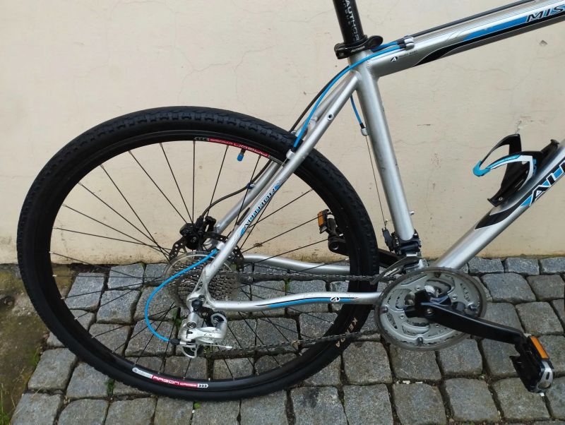 trekingové kolo Author Mission 28", rám 20", DEORE LX, po servisu, pro výšku 175-185cm