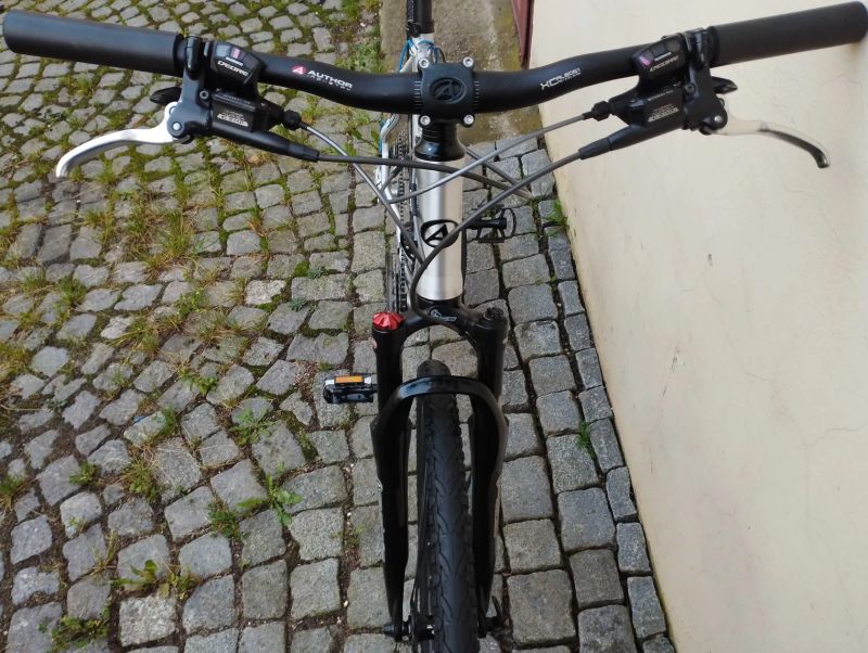 trekingové kolo Author Mission 28", rám 20", DEORE LX, po servisu, pro výšku 175-185cm
