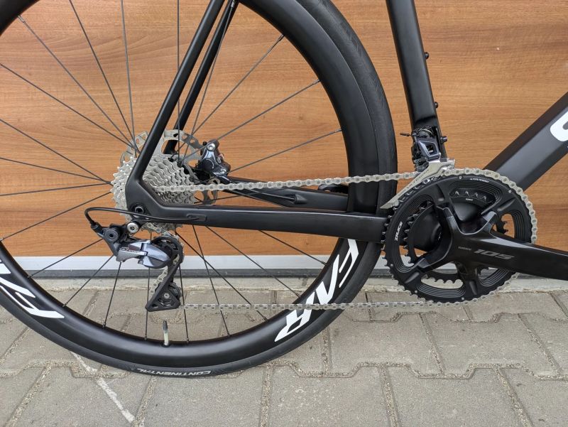 Karbonové silniční kolo, Ultegra, Karbon 40mm záplety