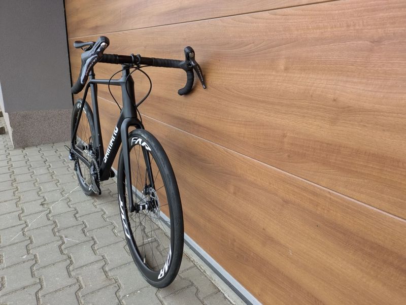 Karbonové silniční kolo, Ultegra, Karbon 40mm záplety