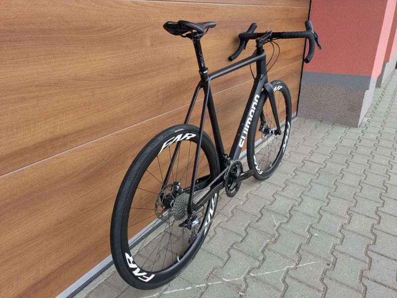 Karbonové silniční kolo, Ultegra, Karbon 40mm záplety