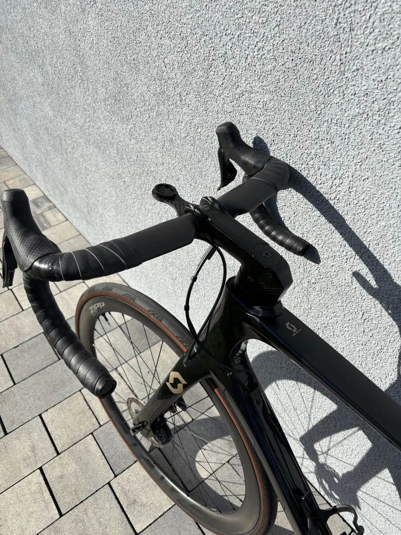 Silniční kolo SCOTT Foil RC 10 Di2 Ultegra