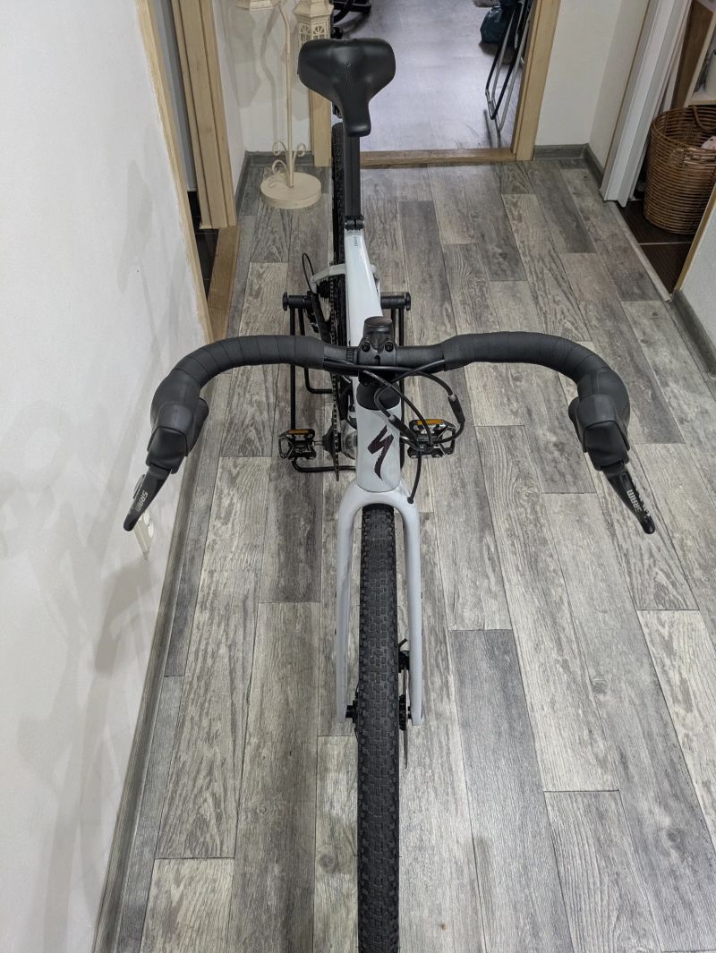 Specialized Diverge Base Carbon vel.54