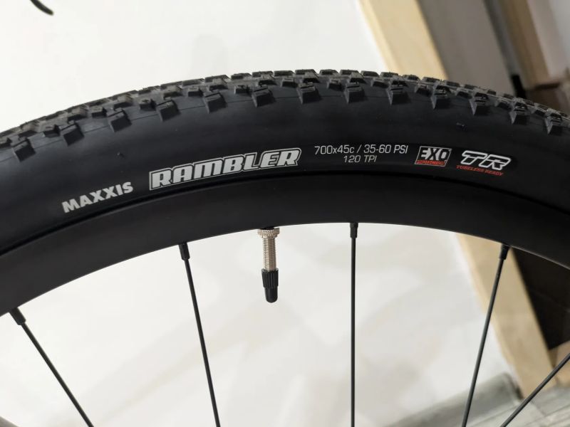 Specialized Diverge Base Carbon vel.54