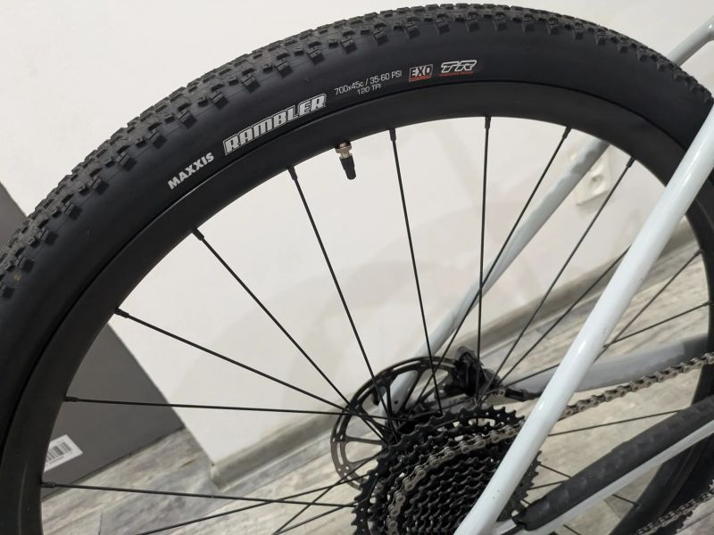 Specialized Diverge Base Carbon vel.54