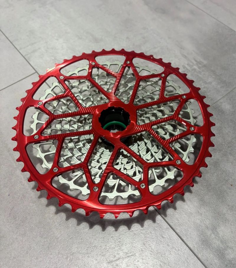 Nová kazeta Garbaruk SRAM XD 10-52 červená