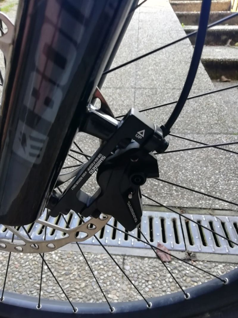 Celoodpružené elektrokolo Scoot