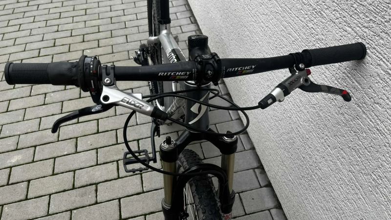 Dětské kolo 26” 9,4kg 