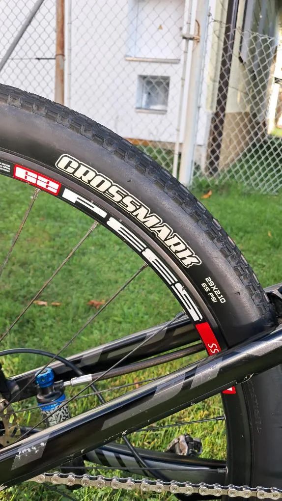 Specialized Epic Expert 29" Carbon