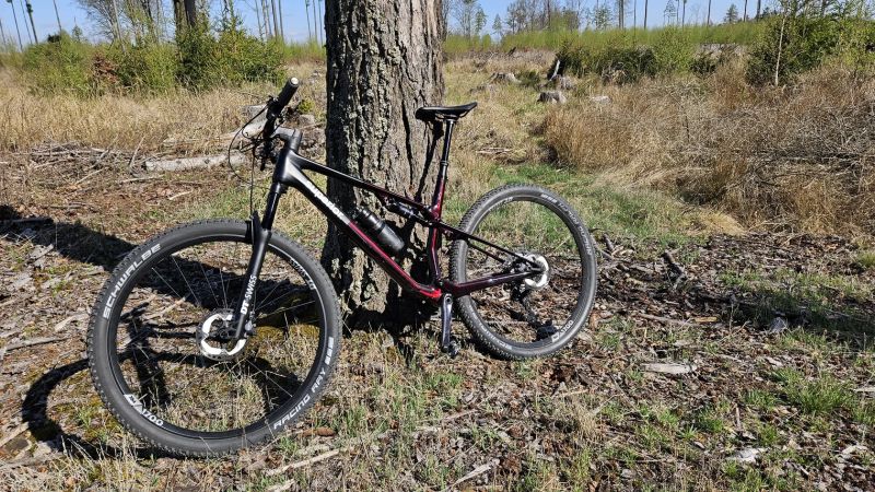 Superior XF 9.5 Team MTB FULL-SUSPENSION 2024 celoodpružené 