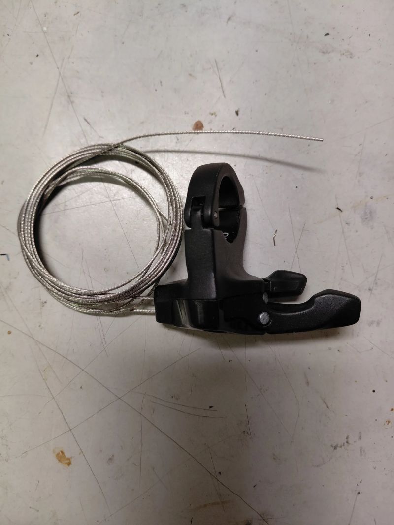 Uzamykání na řídítka ROCK SHOX OneLoc