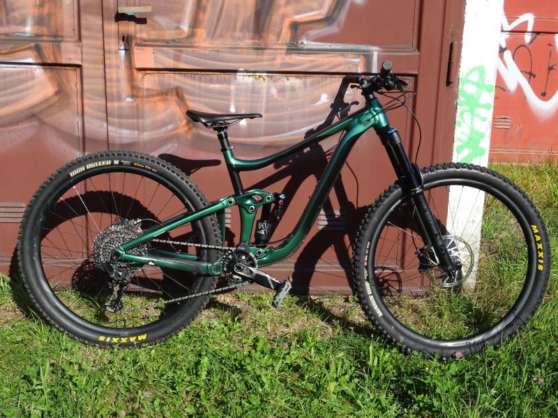 Giant Reign 29 1 Chameleon Galaxy