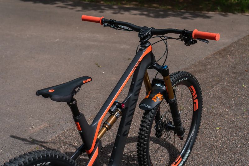Canyon Spectral CFR 9.0 LTD